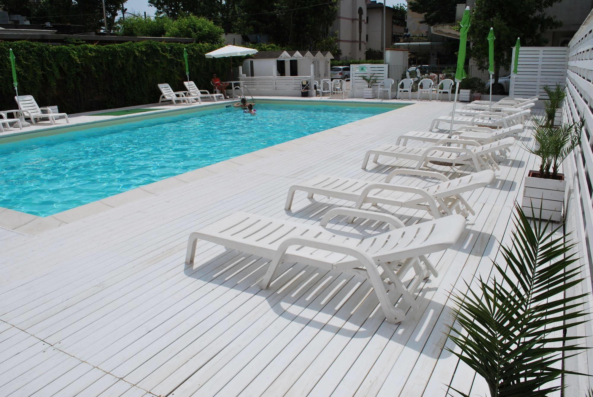 Hotel Lady Rimini Exterior photo